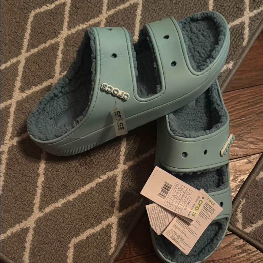 CROCS Blue Sandals Classic Comfort Design